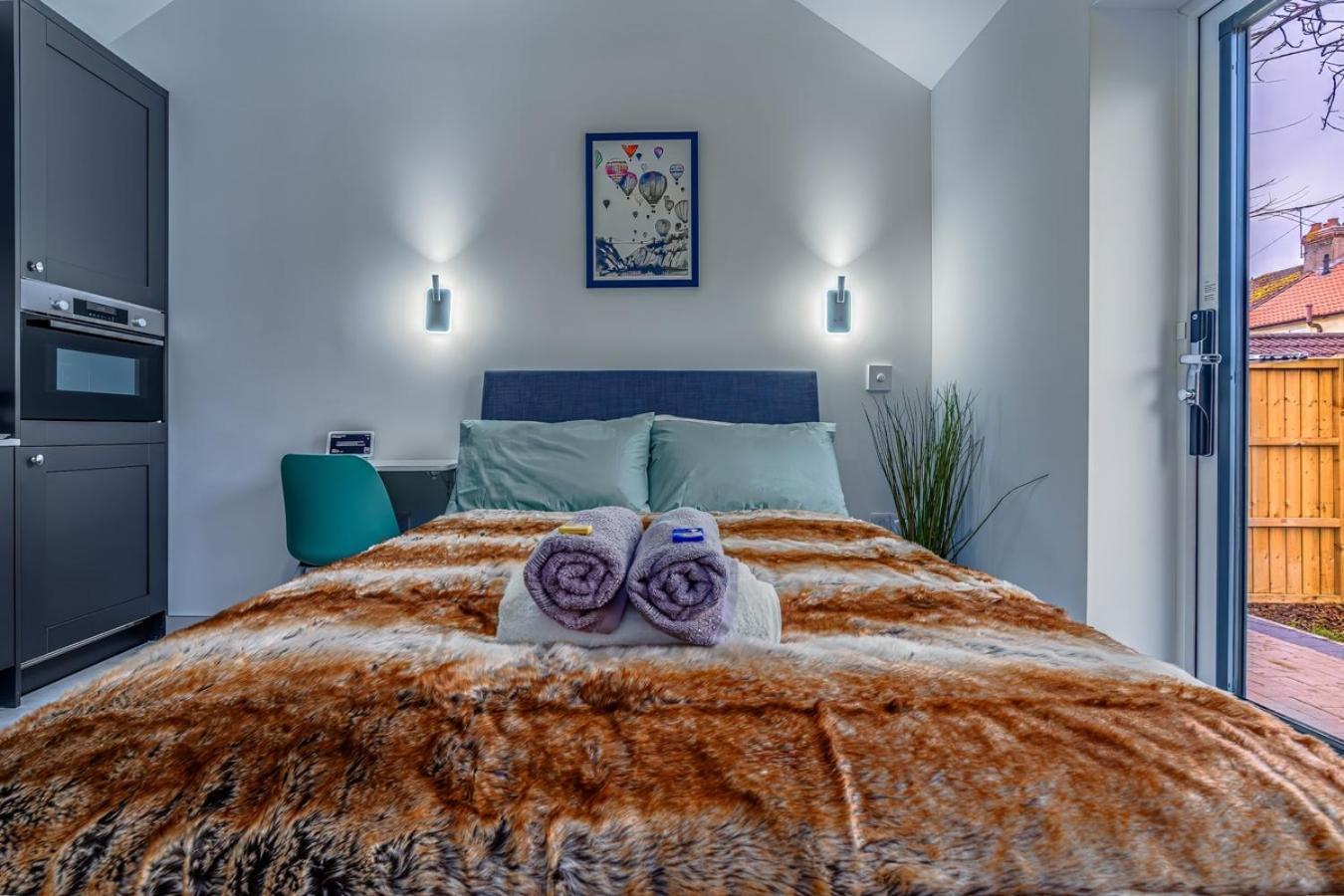 Balloon Residence: Modern Serviced Accomodation Bristol Exteriör bild