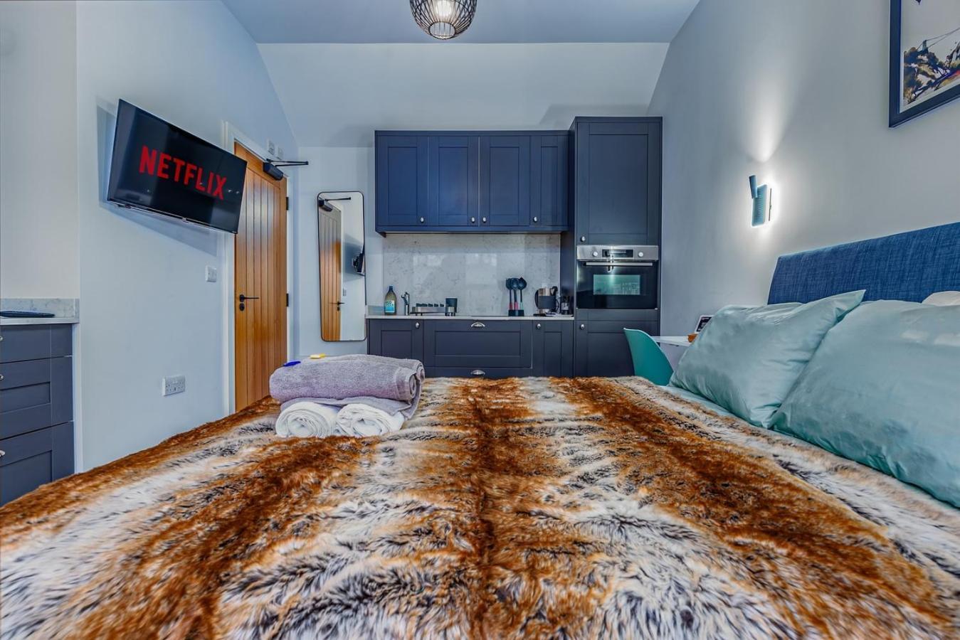 Balloon Residence: Modern Serviced Accomodation Bristol Exteriör bild